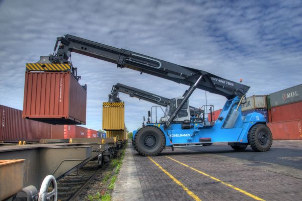 Транспортировка в железнодорожных контейнерах – оперативно и удобно