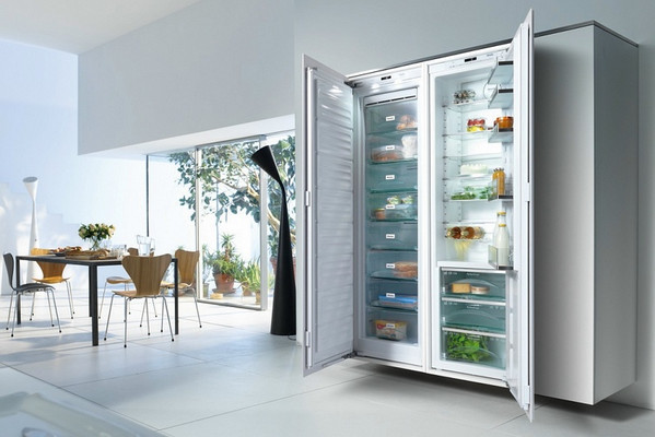 Холодильник – самая неотъемлемая часть на каждой кухни