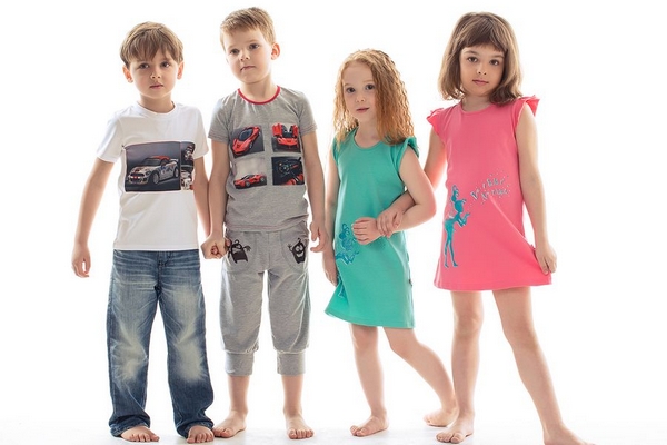 Как правильно выбирать стильную детскую одежду?