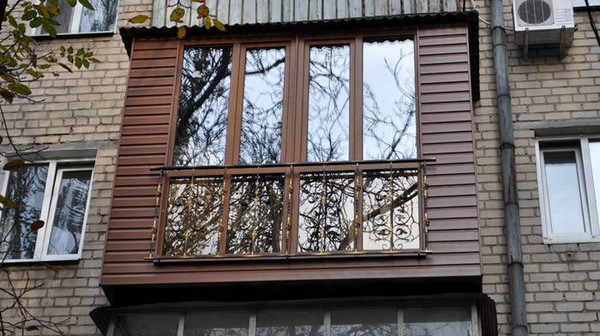 Какими особенностями выделяются французские балконы?