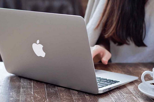 Какой MacBook стоит купить в 2022 году?