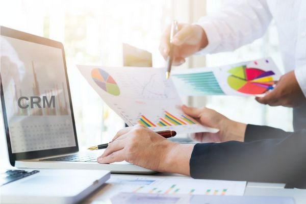 Как вести базу данных в CRM